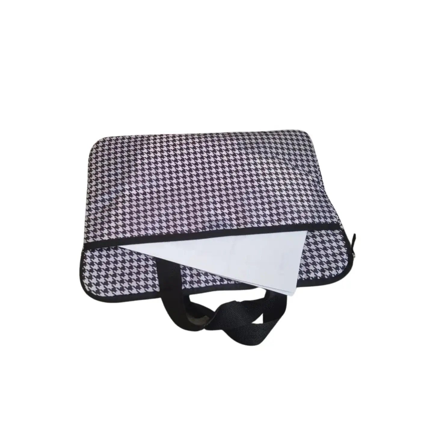 atresclick.com | Funda Para Portatil 14" Con Bolsillo Externo
