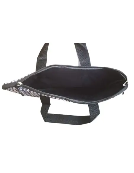 A Tres Click | Funda Para Portatil 14" Con Bolsillo Externo $ 16.640 $ 13.983 Generic Accesorios 