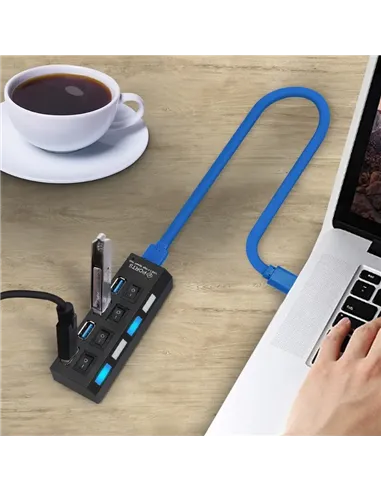 A Tres Click | Hub USB 3.0 Con Interruptor Independiente $&nbsp;51.600 $&nbsp;21.681 Generic Convertidores de Interfaces 