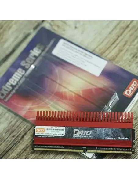 A Tres Click | Memoria Ram DDR4 4GB PC Disipada 2666 Mhz $ 148.725 $ 99.983 Dato Tek Memorias 