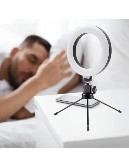 A Tres Click | Aro De Luz 16cm + Tripode 13cm $ 39.973 $ 25.193 Generic Fotografía 