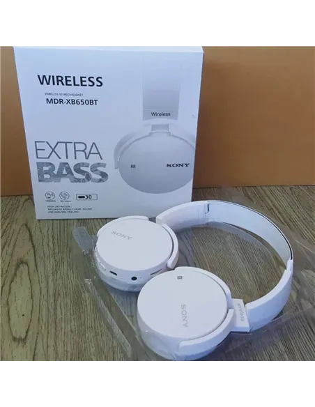 A Tres Click | Diadema Bluetooth Extra Bass MDR-XB650BT Blanca $&nbsp;71.900 $&nbsp;44.711 Generic Audífonos 