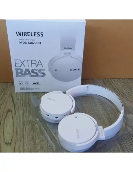 A Tres Click | Diadema Bluetooth Extra Bass MDR-XB650BT Blanca $ 71.900 $ 44.711 Generic Audífonos 