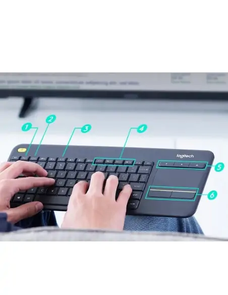 A Tres Click | Teclado inalambrico para TV Logitech K400 PLUS con Touchpad Español $ 199.900 $ 125.987 Logitech Teclados y Mouse 