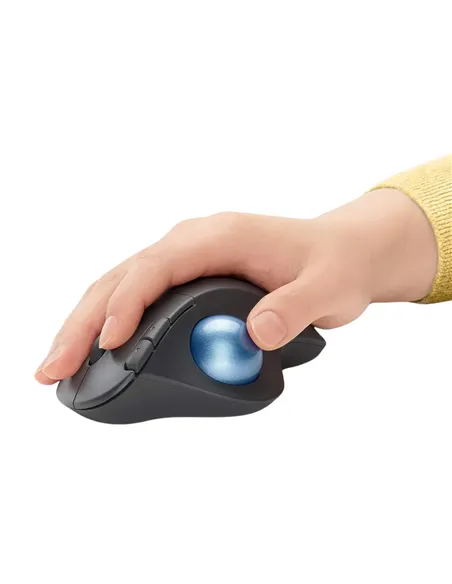 A Tres Click | Mouse Logitech ERGO M575 Trackball Inalmabrico $ 289.900 $ 158.349 Logitech Teclados y Mouse 
