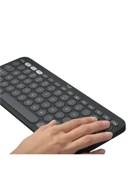 A Tres Click | Teclado inalámbrico Logitech PEBBLE KEYS 2 K380S Multidispositivo Negro $ 199.900 $ 134.387 Logitech Teclados y Mouse 