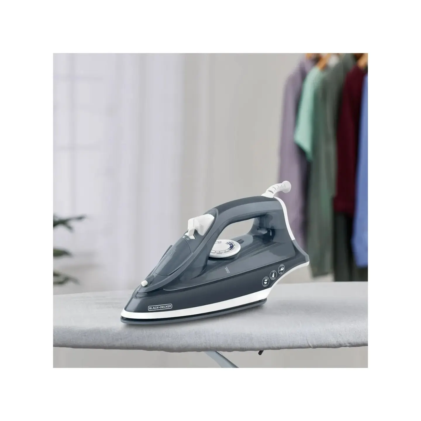 atresclick.com | Plancha de Ropa BLACK & DECKER Vapor IRBD300 Trueglide Azul