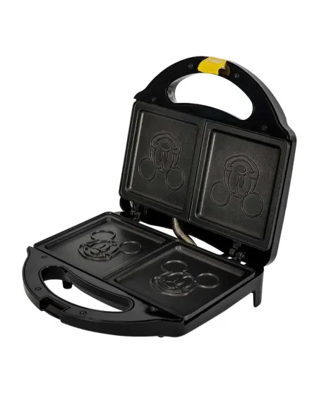 A Tres Click | Sanduchera KALLEY Mickey Mouse de Disney K-DSM101N Color Negro $ 89.900 $ 75.546 Kalley Cocina 7705946992466